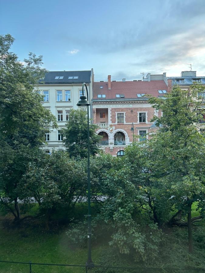 Kr Apartamenty Cracovia Exterior foto